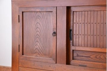 アンティーク家具　大正〜昭和初期　変わり型二段重ね水屋箪笥(食器棚、収納棚)