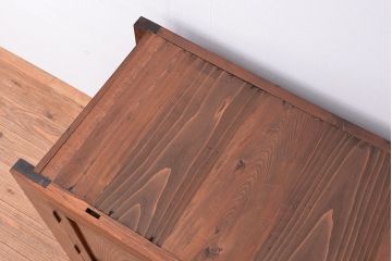 アンティーク家具　大正〜昭和初期　変わり型二段重ね水屋箪笥(食器棚、収納棚)