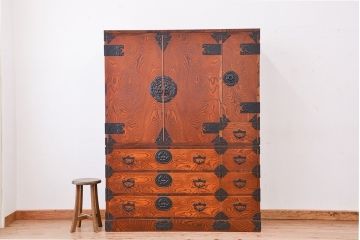 中古　伝統工芸　二段重ね岩谷堂箪笥(定価90万円前後)