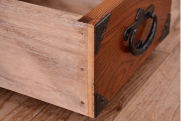 中古　伝統工芸　二段重ね岩谷堂箪笥(定価90万円前後)