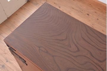 中古　伝統工芸　二段重ね岩谷堂箪笥(定価90万円前後)