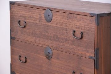 アンティーク家具　☆古民具・骨董　シンプルな重ね時代箪笥