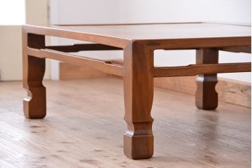 アンティーク家具　古い欅材の一枚板の座卓(テーブル)(2)