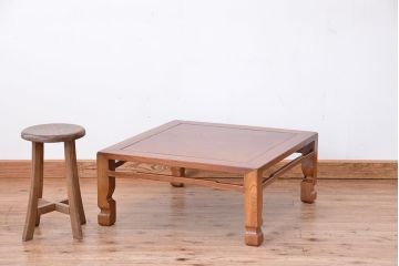 アンティーク家具　古い欅材の正方形一枚板座卓(テーブル)?