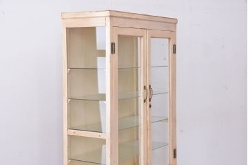 アンティーク家具　可愛いデザイン　ペンキの剥げたアンティークケビントガラスケース(ショーケース)