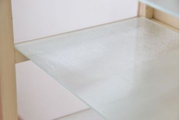 アンティーク家具　可愛いデザイン　ペンキの剥げたアンティークケビントガラスケース(ショーケース)