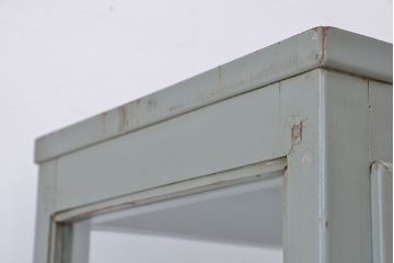 アンティーク家具　シンプルでクールな6面ガラスケビント(ブルーグレイ)(ショーケース)