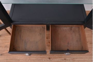 アンティーク家具　アンティーク　シックで上品なブラックカラーのケビントガラスケース(ショーケース)