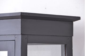 アンティーク家具　アンティーク　シックで上品なブラックカラーのケビントガラスケース(ショーケース)