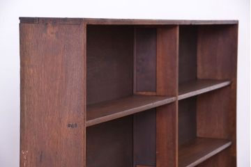 アンティーク家具　アンティーク　シンプルな脚付薄型本棚(飾り棚)