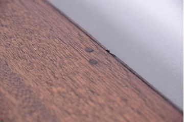 アンティーク家具　アンティーク　シンプルな横長薄型本棚(飾り棚)