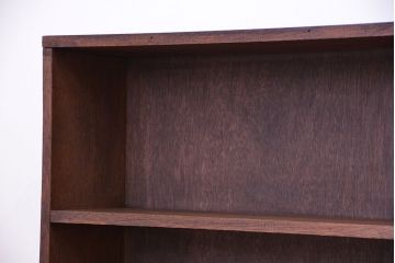 アンティーク家具　アンティーク　シンプルな横長薄型本棚(飾り棚)