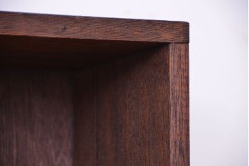 アンティーク家具　アンティーク　シンプルな横長薄型本棚(飾り棚)
