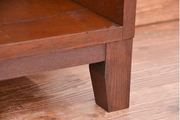 アンティーク家具　アンティーク　古い学校の大型脚付きシンプル飾り棚(陳列棚)【大】