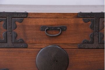 アンティーク家具　古民具・骨董　三方桜材!特別注文造りの重ね時代箪笥