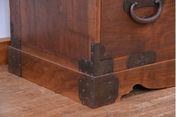 アンティーク家具　古民具・骨董　三方桜材!特別注文造りの重ね時代箪笥
