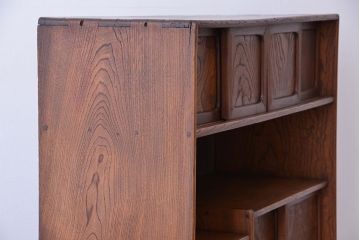 アンティーク家具　アンティーク　三方欅材の小振りな茶箪笥(茶棚)