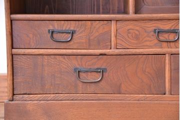 アンティーク家具　アンティーク　三方欅材の小振りな茶箪笥(茶棚)