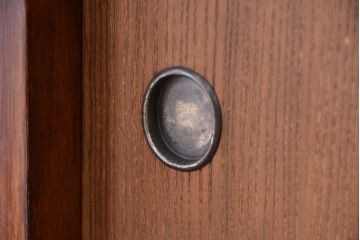 アンティーク家具　アンティーク　前板桐材　小振りでシンプルな茶箪笥(茶棚、桐箪笥、桐たんす)