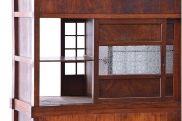 アンティーク家具　古民具・骨董　杢目の素晴らしい両面引き戸　関東水屋箪笥(茶箪笥)