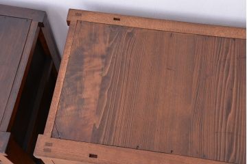 アンティーク家具　古民具・骨董　杢目の素晴らしい両面引き戸　関東水屋箪笥(茶箪笥)