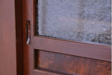 アンティーク家具　古民具・骨董　ダイヤガラス入りのモダンな四尺水屋箪笥(食器棚、収納棚)