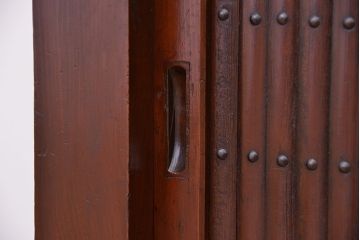 アンティーク家具　古民具・骨董　ダイヤガラス入りのモダンな四尺水屋箪笥(食器棚、収納棚)