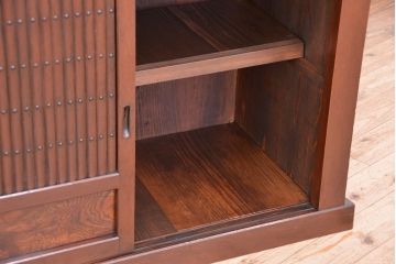 アンティーク家具　古民具・骨董　ダイヤガラス入りのモダンな四尺水屋箪笥(食器棚、収納棚)