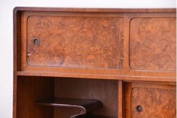 レトロ家具　昭和レトロ　古い木の小振りな茶箪笥?(茶棚)