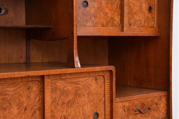 レトロ家具　昭和レトロ　古い木の小振りな茶箪笥?(茶棚)