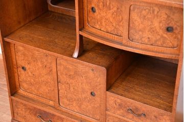 レトロ家具　昭和レトロ　古い木の小振りな茶箪笥?(茶棚)