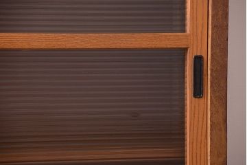 レトロ家具　昭和レトロ　古い学校のアンティーク脚付き収納棚