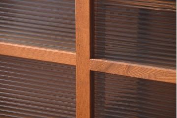 レトロ家具　昭和レトロ　古い学校のアンティーク脚付き収納棚