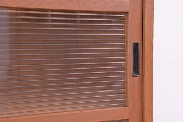 アンティーク家具　1970年代　古い学校の鉄脚モールガラス収納棚?(食器棚・本棚)