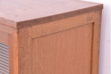 アンティーク家具　1970年代　古い学校の鉄脚モールガラス収納棚?(食器棚・本棚)