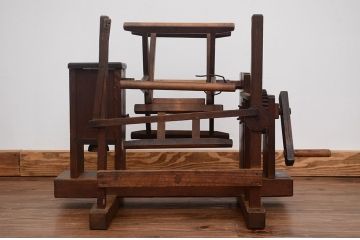 アンティーク雑貨　古い座繰り機(糸巻き/古民具)