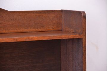 アンティーク家具　アンティーク　古い木のシンプルな飾り棚(マス目棚、本棚)
