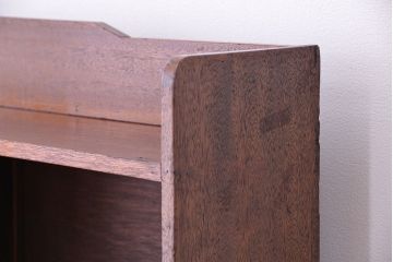 アンティーク家具　アンティーク　古い木のシンプルな飾り棚(マス目棚、本棚)