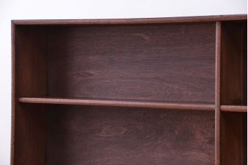 アンティーク家具　アンティーク　古い木のシンプルな薄型本棚(飾り棚、収納棚)