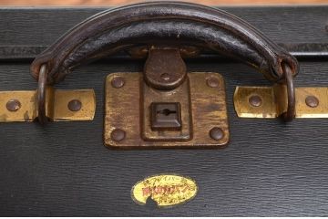 アンティーク雑貨　レトロな古いトランク(鞄/カバン)