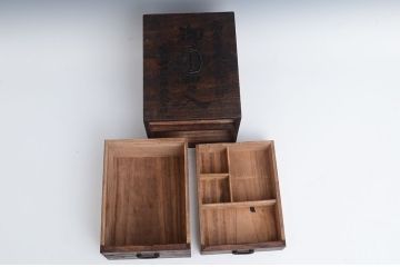 アンティーク家具　古民具・骨董　桐製の古い薬箱(小引き出し)