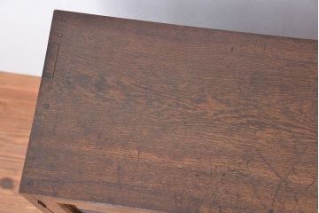 アンティーク家具　アンティーク　古いナラ材の小振りでシンプルな本箱(収納棚)