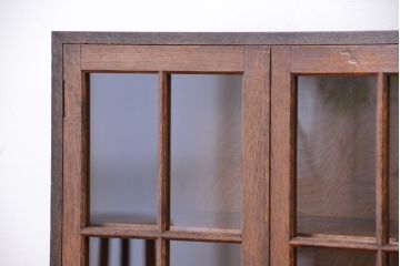 アンティーク家具　アンティーク　古いナラ材の小振りでシンプルな本箱(収納棚)