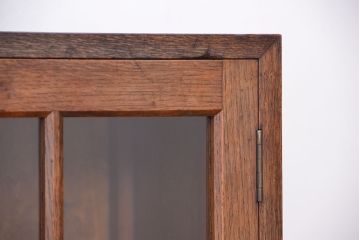 アンティーク家具　アンティーク　古いナラ材の小振りでシンプルな本箱(収納棚)