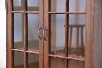 アンティーク家具　アンティーク　古いナラ材の小振りでシンプルな本箱(収納棚)