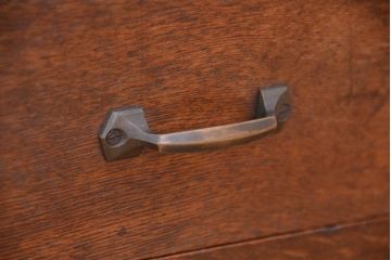 アンティーク家具　アンティーク　古いナラ材の小振りでシンプルな本箱(収納棚)