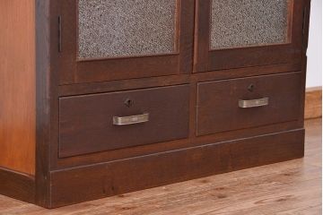 アンティーク家具　★アンティーク　古い木の引出し付ダイヤガラス扉の本箱(収納棚)