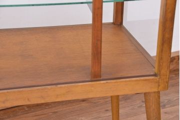 アンティーク家具　アンティーク　シンプルな脚付きガラスケース(ショーケース・飾り棚)