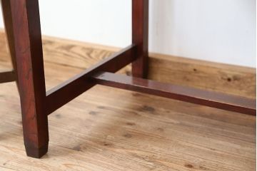 アンティーク家具　アンティーク　古い木のシックな色合いの小振りな片袖机?