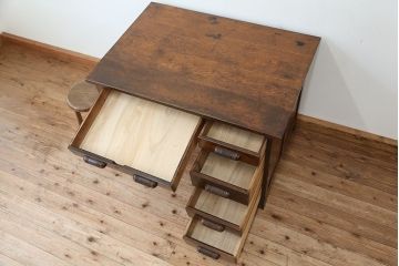 アンティーク家具　アンティーク　古いナラ材のシックな色合いの片袖机